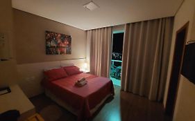 Apto 401, Otima Localizacao, Self Check-In, Wi-Fi, Varanda E Vista Linda, 14Km Aeroporto